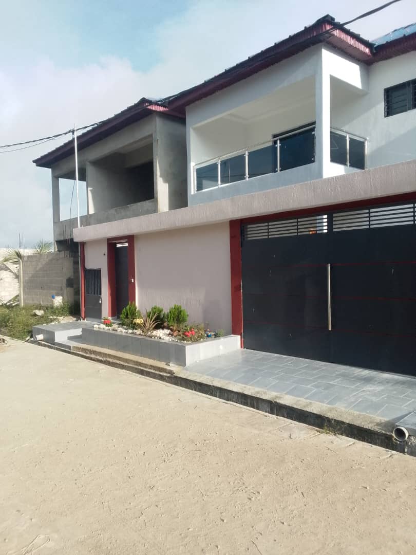 Villa · 5 chambres · Grand-Bassam · à vendre